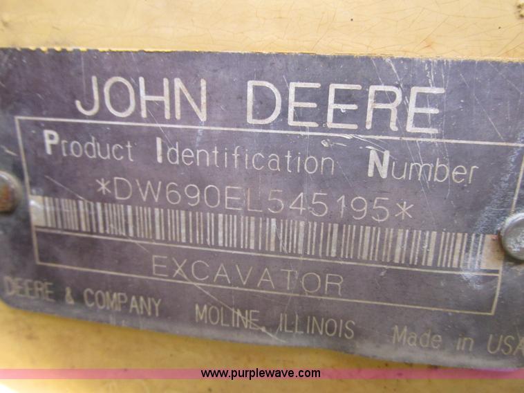 image for item I3827 1994 John Deere 690E LC excavator
