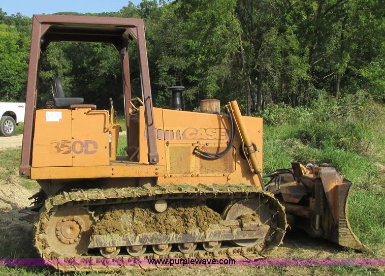 image for item I3828 1986 Case 850D dozer