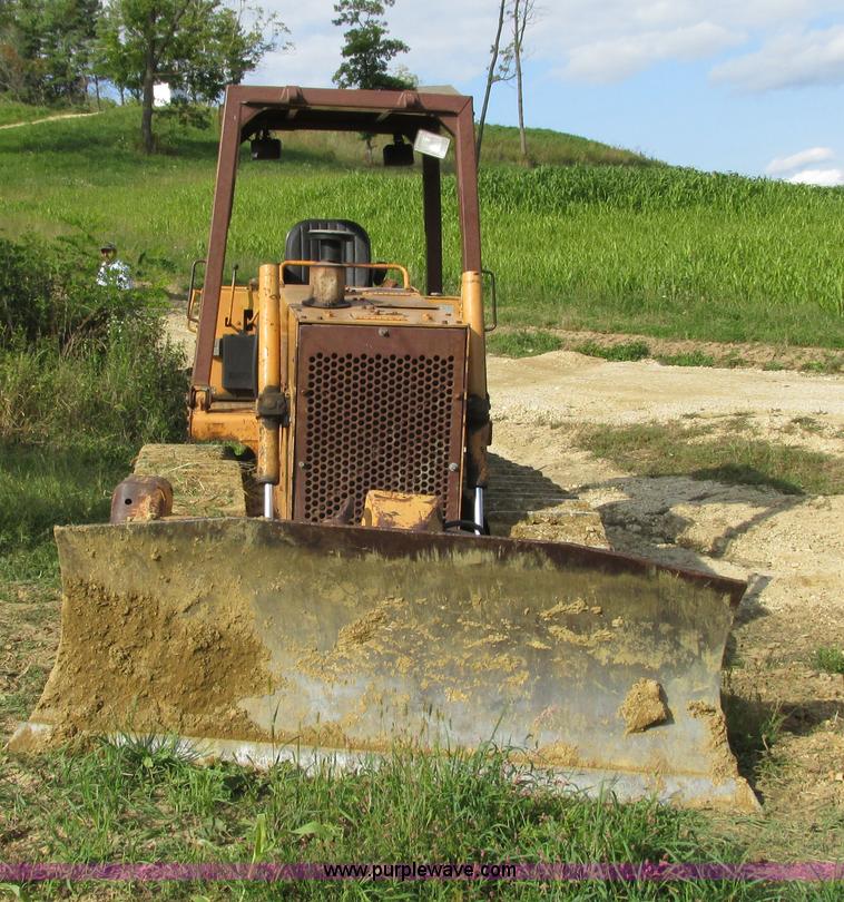 image for item I3828 1986 Case 850D dozer