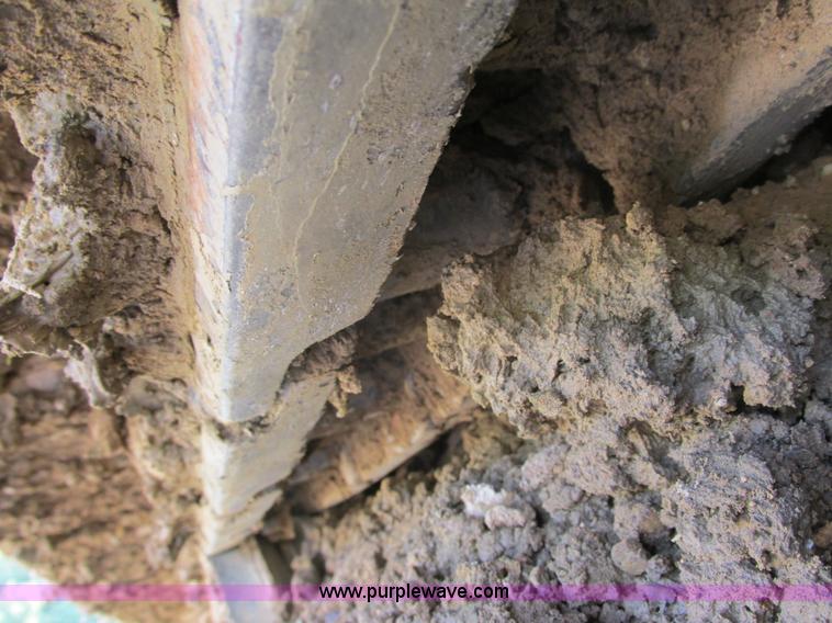 image for item I3828 1986 Case 850D dozer