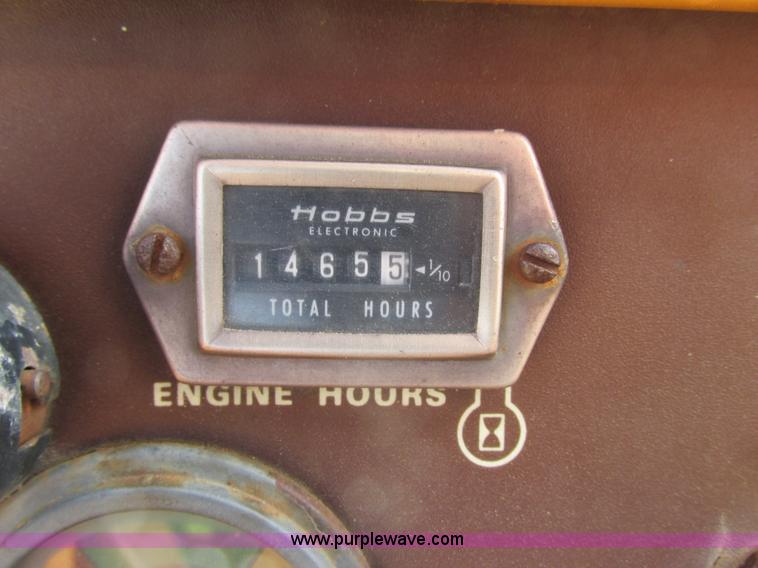 image for item I3828 1986 Case 850D dozer