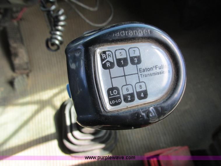 image for item I3829 1992 Ford LT8000 dump truck