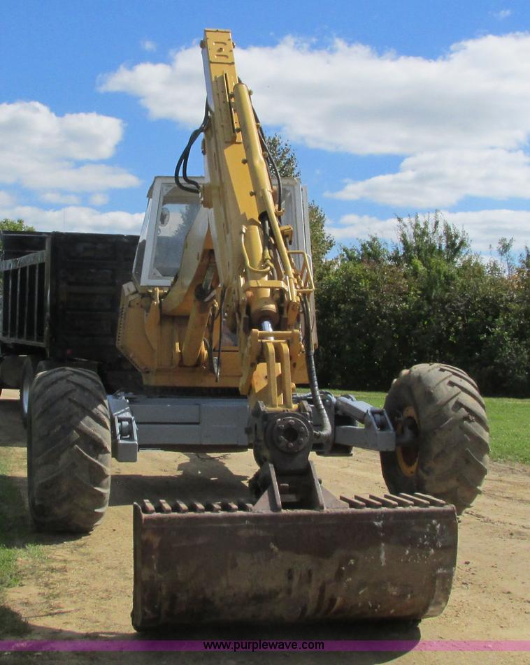 image for item I3830 1992 Menzi Muck 6000T2 excavator