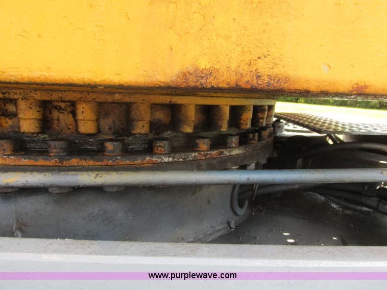 image for item I3830 1992 Menzi Muck 6000T2 excavator