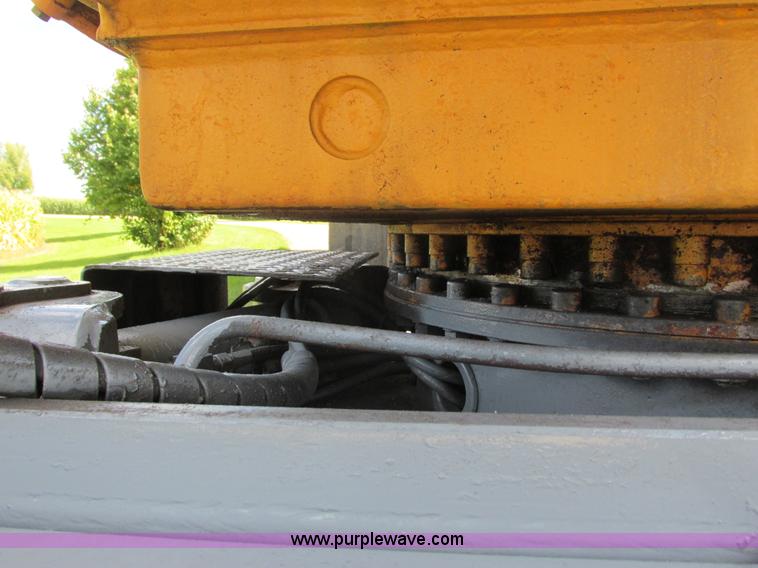 image for item I3830 1992 Menzi Muck 6000T2 excavator