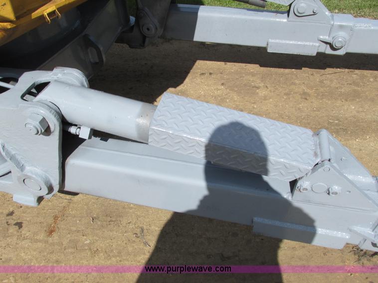 image for item I3830 1992 Menzi Muck 6000T2 excavator