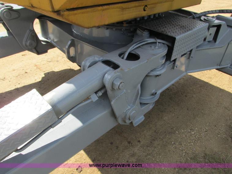 image for item I3830 1992 Menzi Muck 6000T2 excavator