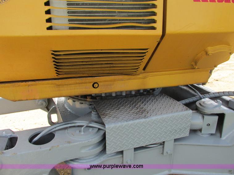 image for item I3830 1992 Menzi Muck 6000T2 excavator