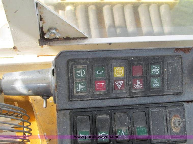 image for item I3830 1992 Menzi Muck 6000T2 excavator