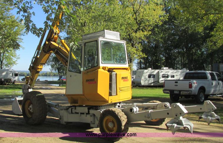image for item I3831 1995 Menzi Muck 6000T2M excavator