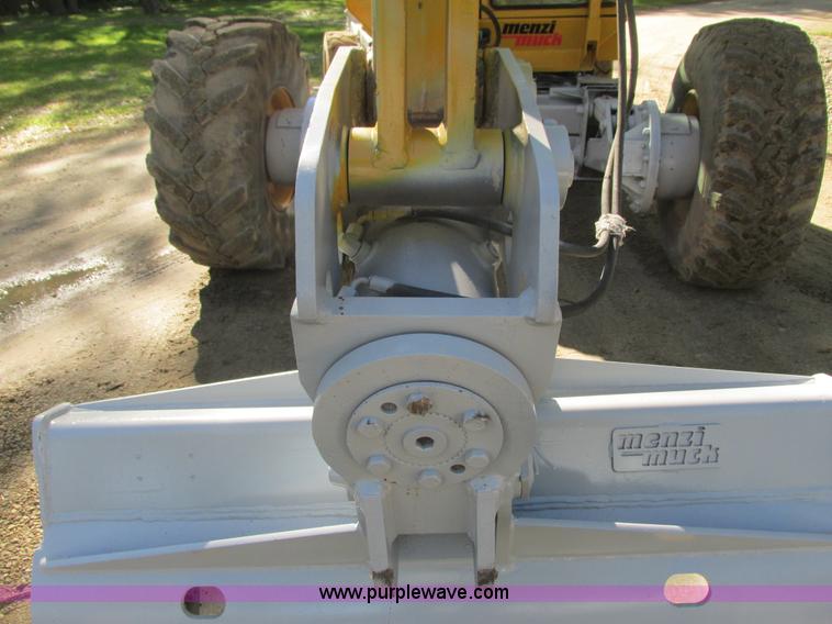 image for item I3831 1995 Menzi Muck 6000T2M excavator
