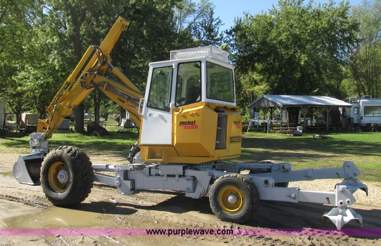 image for item I3831 1995 Menzi Muck 6000T2M excavator