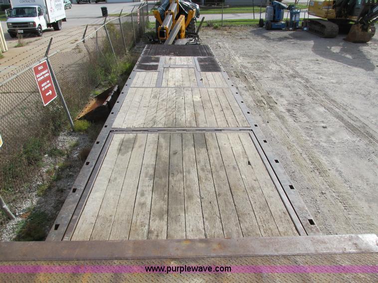 image for item I4124 2007 Ledwell LW48-HT2-10-PB hydratail trailer