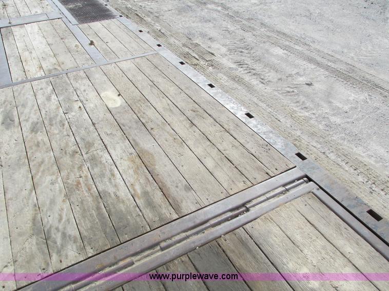 image for item I4124 2007 Ledwell LW48-HT2-10-PB hydratail trailer