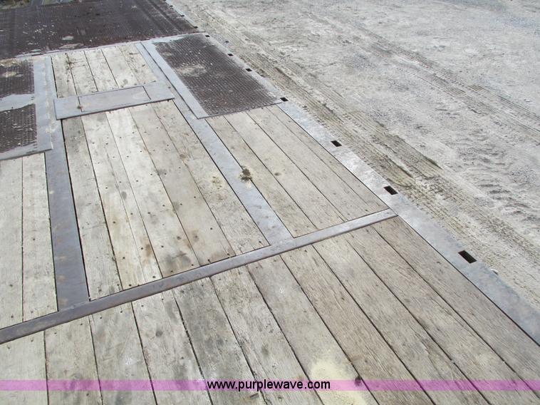 image for item I4124 2007 Ledwell LW48-HT2-10-PB hydratail trailer