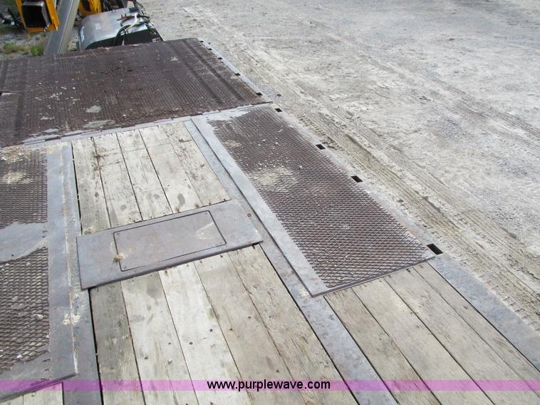 image for item I4124 2007 Ledwell LW48-HT2-10-PB hydratail trailer