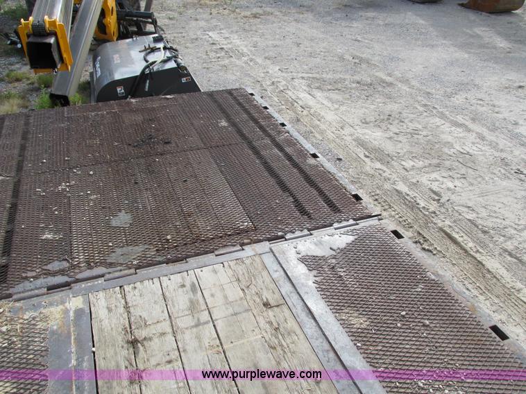 image for item I4124 2007 Ledwell LW48-HT2-10-PB hydratail trailer