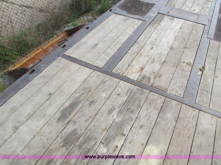 image for item I4124 2007 Ledwell LW48-HT2-10-PB hydratail trailer