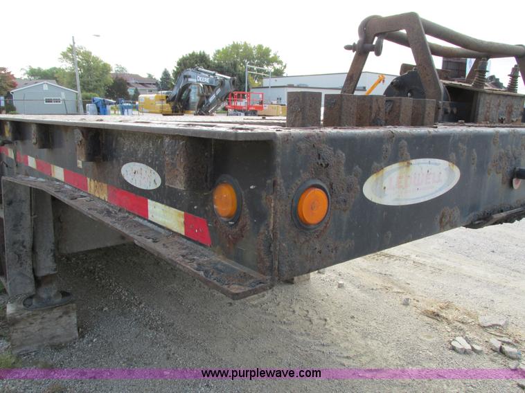 image for item I4124 2007 Ledwell LW48-HT2-10-PB hydratail trailer