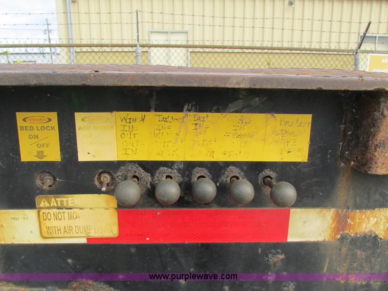 image for item I4124 2007 Ledwell LW48-HT2-10-PB hydratail trailer