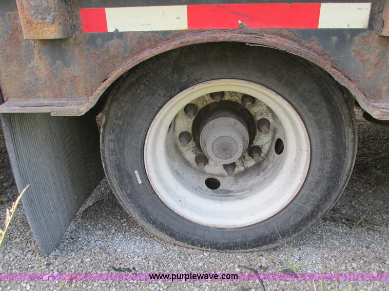 image for item I4124 2007 Ledwell LW48-HT2-10-PB hydratail trailer