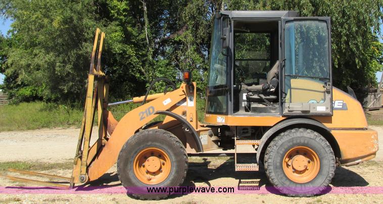 image for item I4131 2003 Case 21D articulated compact wheel loader