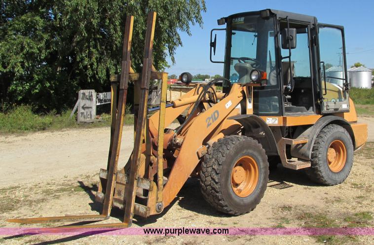 image for item I4131 2003 Case 21D articulated compact wheel loader