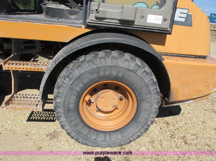 image for item I4131 2003 Case 21D articulated compact wheel loader