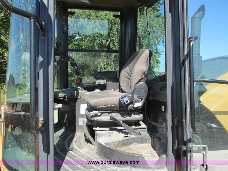 image for item I4131 2003 Case 21D articulated compact wheel loader