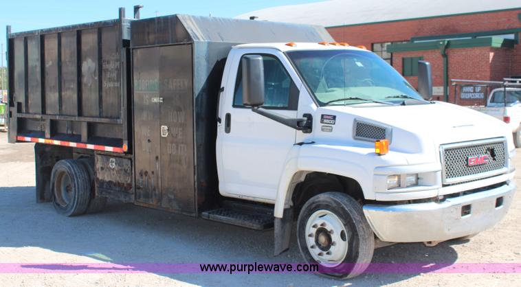 image for item I5790 2003 GMC C5500 dump bed truck