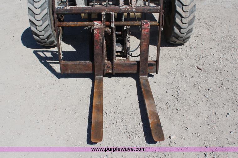 image for item I5791 2003 Ingersoll Rand VR642B telehandler