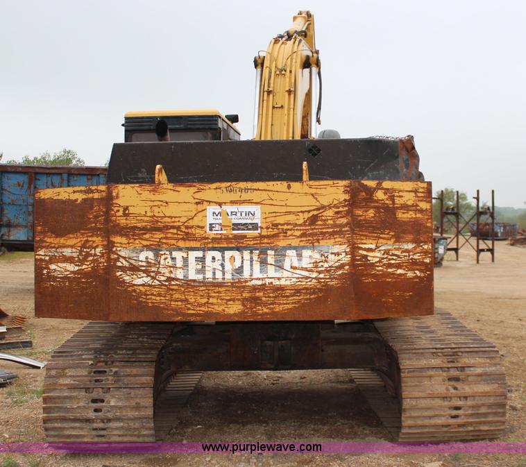 image for item I5792 1992 Caterpillar EL240B excavator
