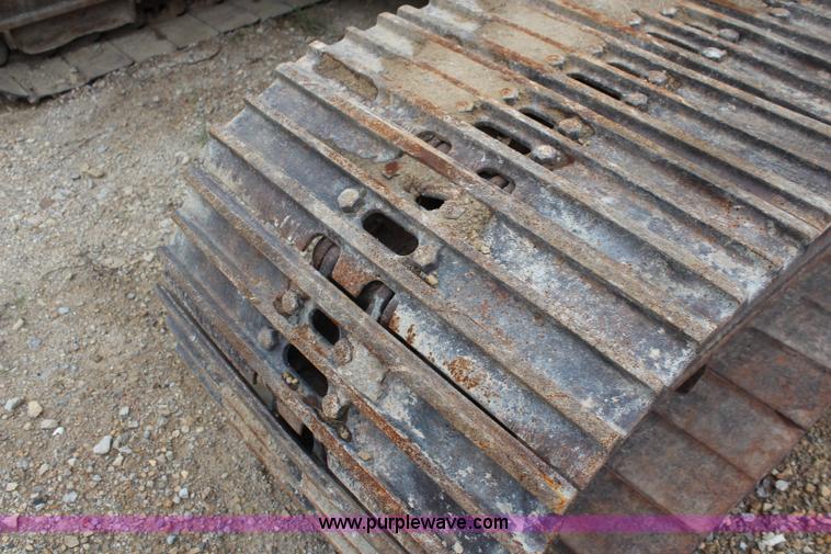 image for item I5792 1992 Caterpillar EL240B excavator