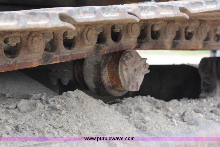 image for item I5792 1992 Caterpillar EL240B excavator