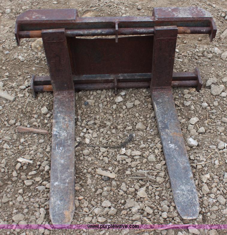 image for item I5797 Skid steer forklift attachment