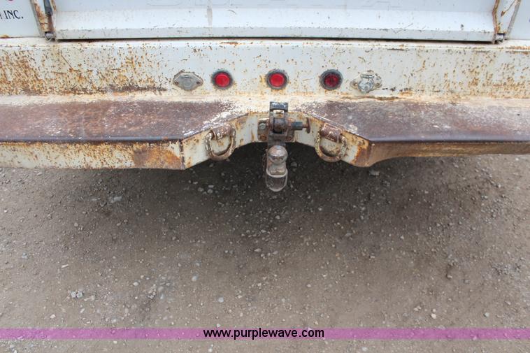 image for item I5858 2004 Ford F450 Super Duty XL utility truck