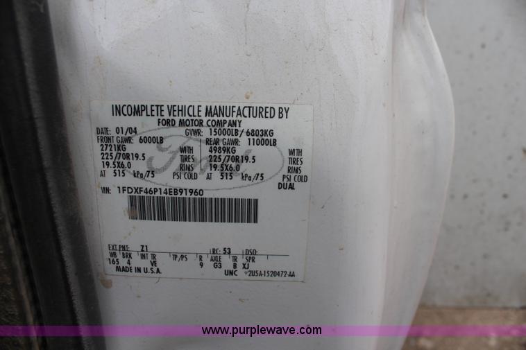 image for item I5858 2004 Ford F450 Super Duty XL utility truck