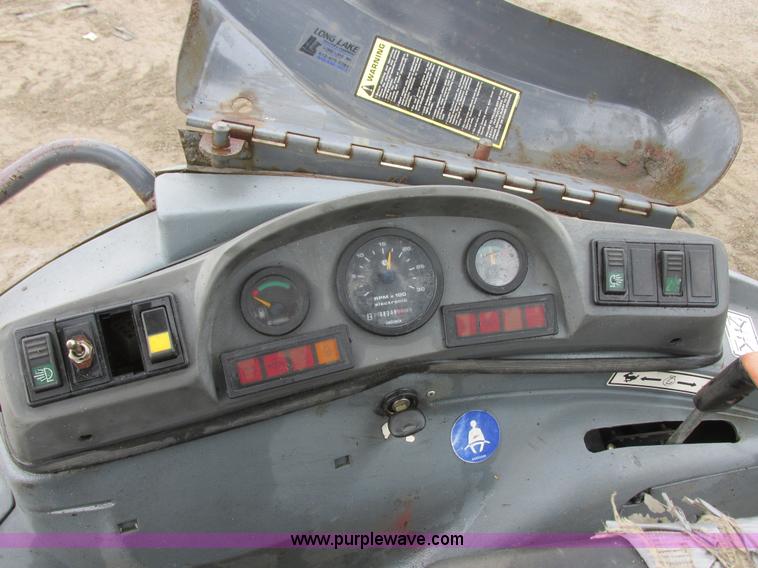 image for item I6033 1999 New Holland 655E backhoe