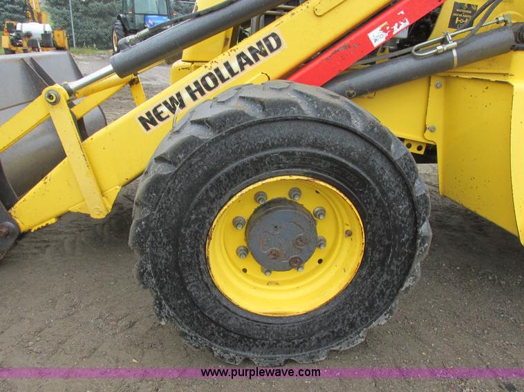 image for item I6034 2006 New Holland B95 backhoe