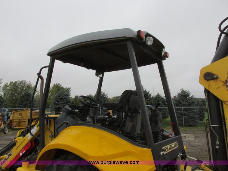 image for item I6034 2006 New Holland B95 backhoe