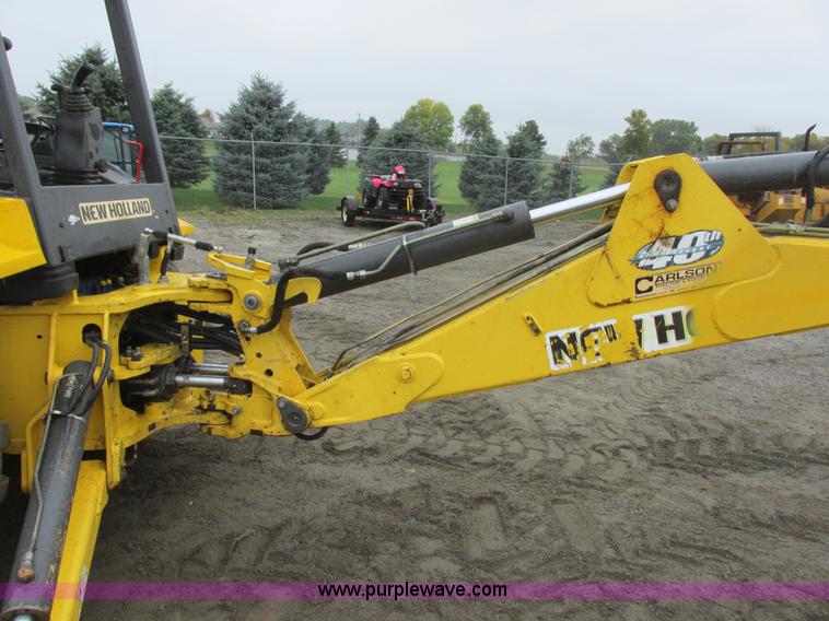 image for item I6034 2006 New Holland B95 backhoe