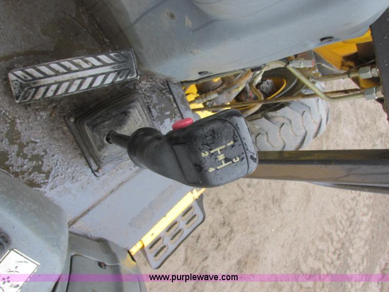 image for item I6034 2006 New Holland B95 backhoe