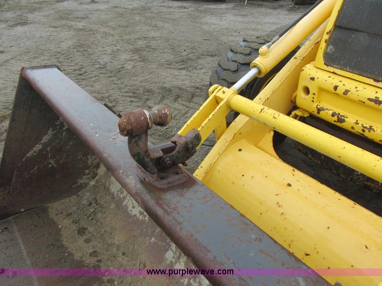 image for item I6036 2005 New Holland LB75B backhoe