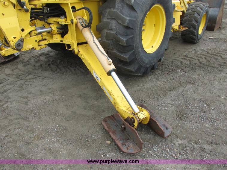 image for item I6036 2005 New Holland LB75B backhoe