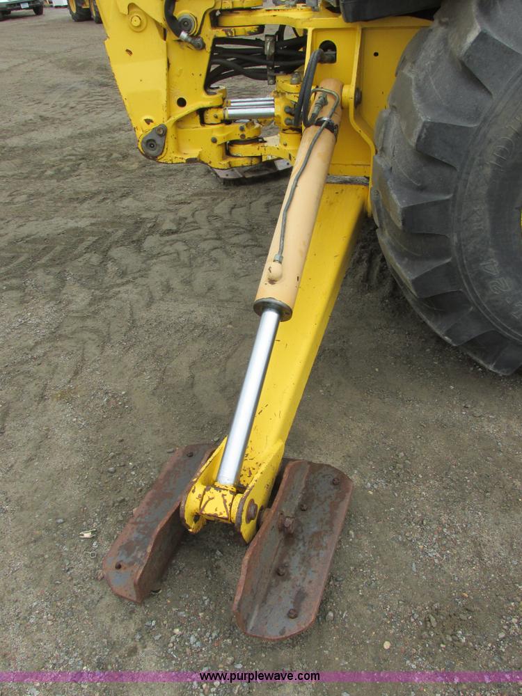 image for item I6036 2005 New Holland LB75B backhoe