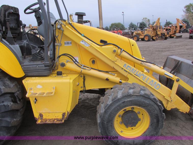 image for item I6036 2005 New Holland LB75B backhoe