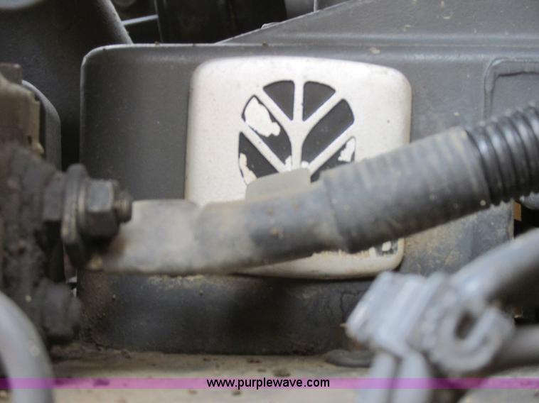 image for item I6036 2005 New Holland LB75B backhoe