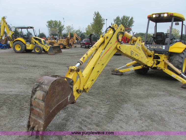 image for item I6036 2005 New Holland LB75B backhoe