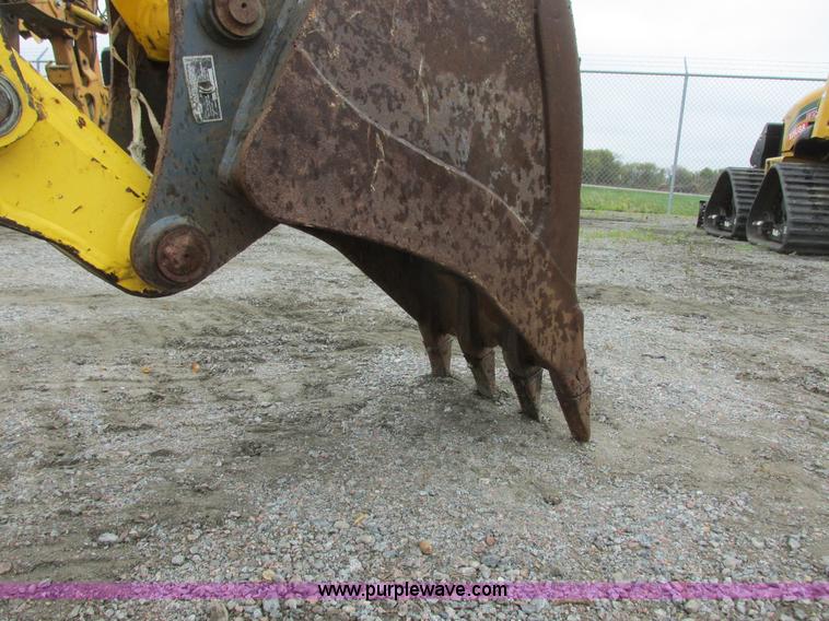 image for item I6036 2005 New Holland LB75B backhoe
