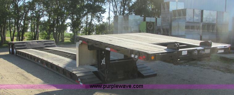 image for item I6130 2007 XL Specialized XL80 lowboy trailer